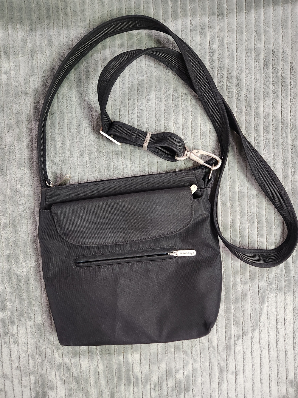 Travelon Anti-Theft Classic Mini Shoulder Bag black crossbody bag